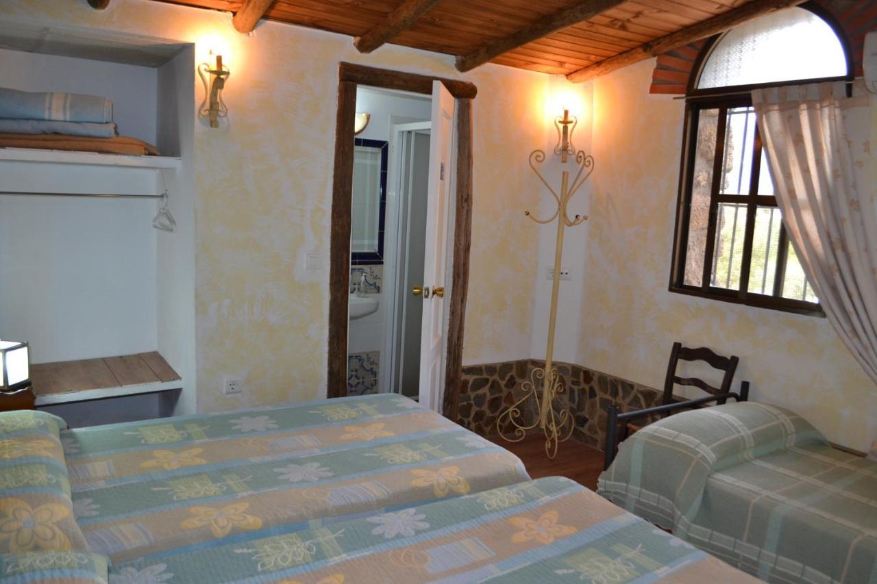 Albergue La Jarilla Plasenzuela Esterno foto